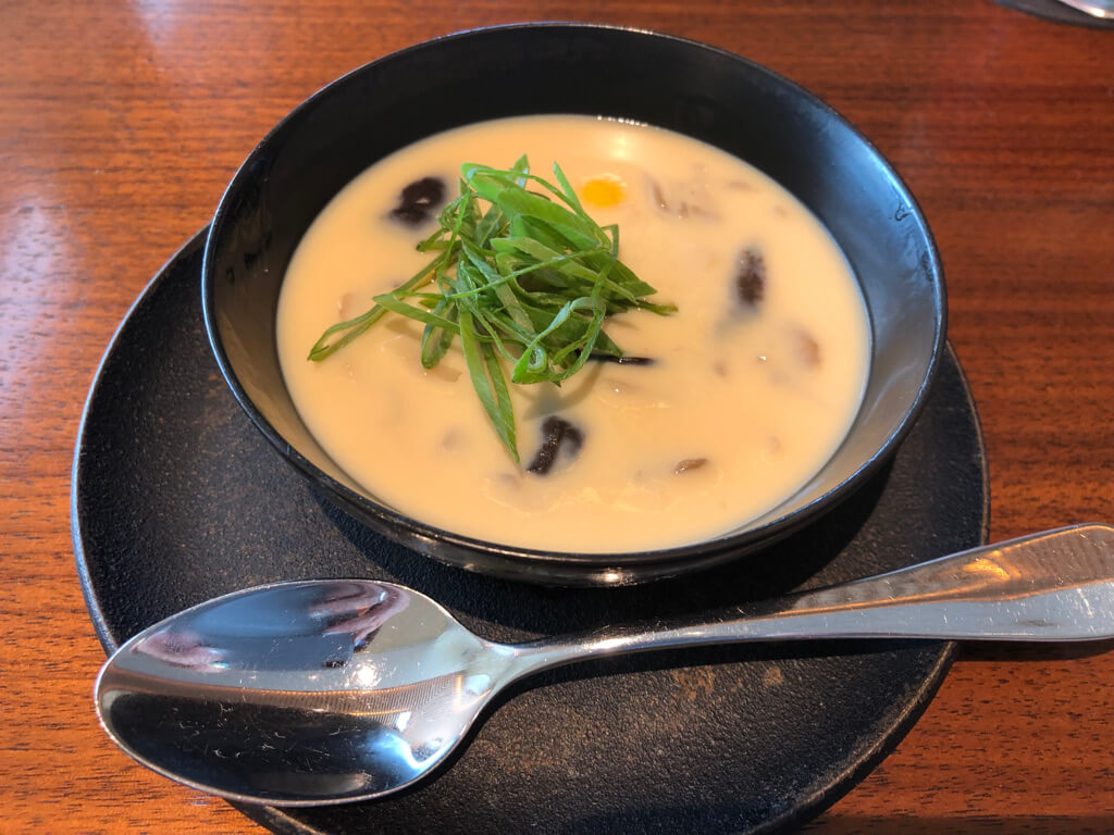 東京エディション虎ノ門　スイート　宿泊記　ブログ　アクセス　朝食　プール　ジム　マリオット特典　マリオットボンヴォイアメックス　紹介