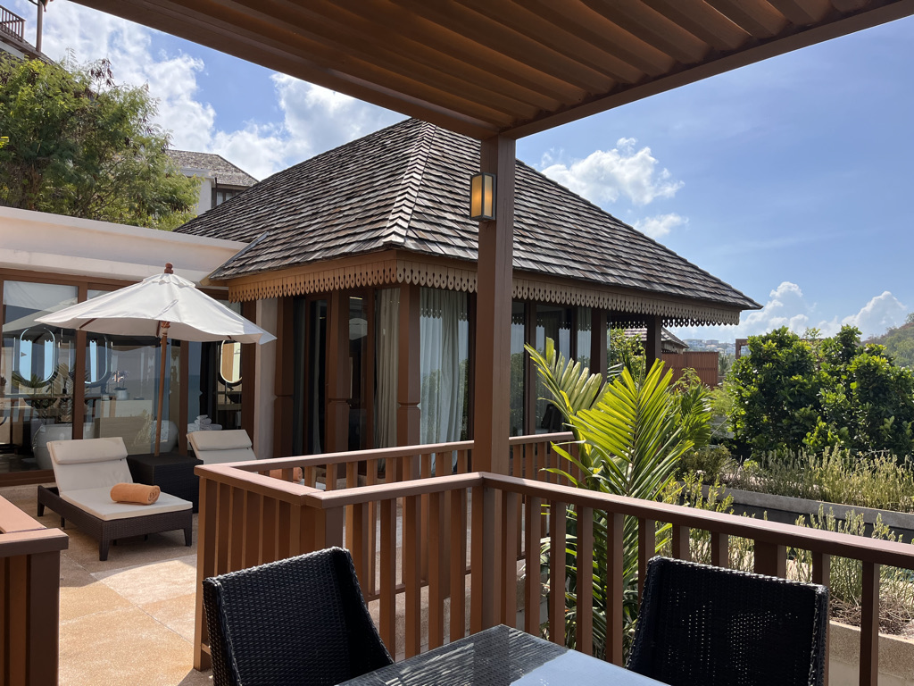 リッツカールトンサムイ　　　宿泊記　ブログ　プラチナ特典　シャトルバス