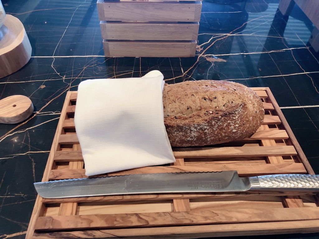 リッツカールトン福岡　クラブラウンジ　朝食　料金　アフタヌーンティ