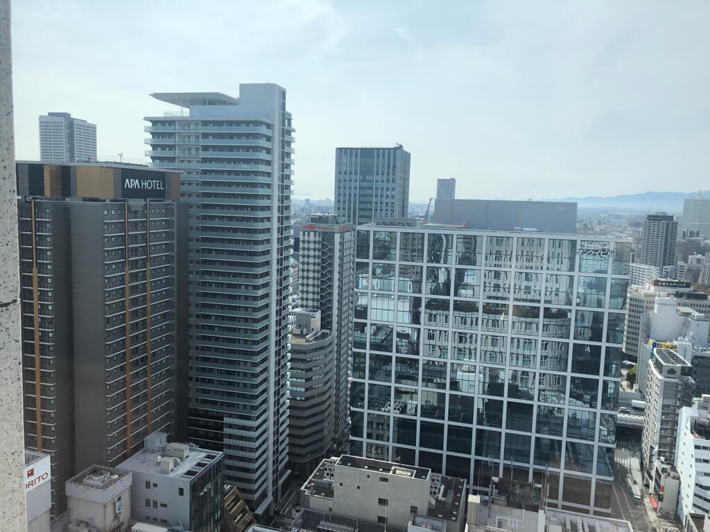 セントレジス大阪　ブログ　　宿泊記　子供添い寝　朝食　アクセス　駐車場　タイタニックオムレツ　プラチナ特典　バトラーサービス　マリオットボンヴォイアメックス　紹介　アメニティ