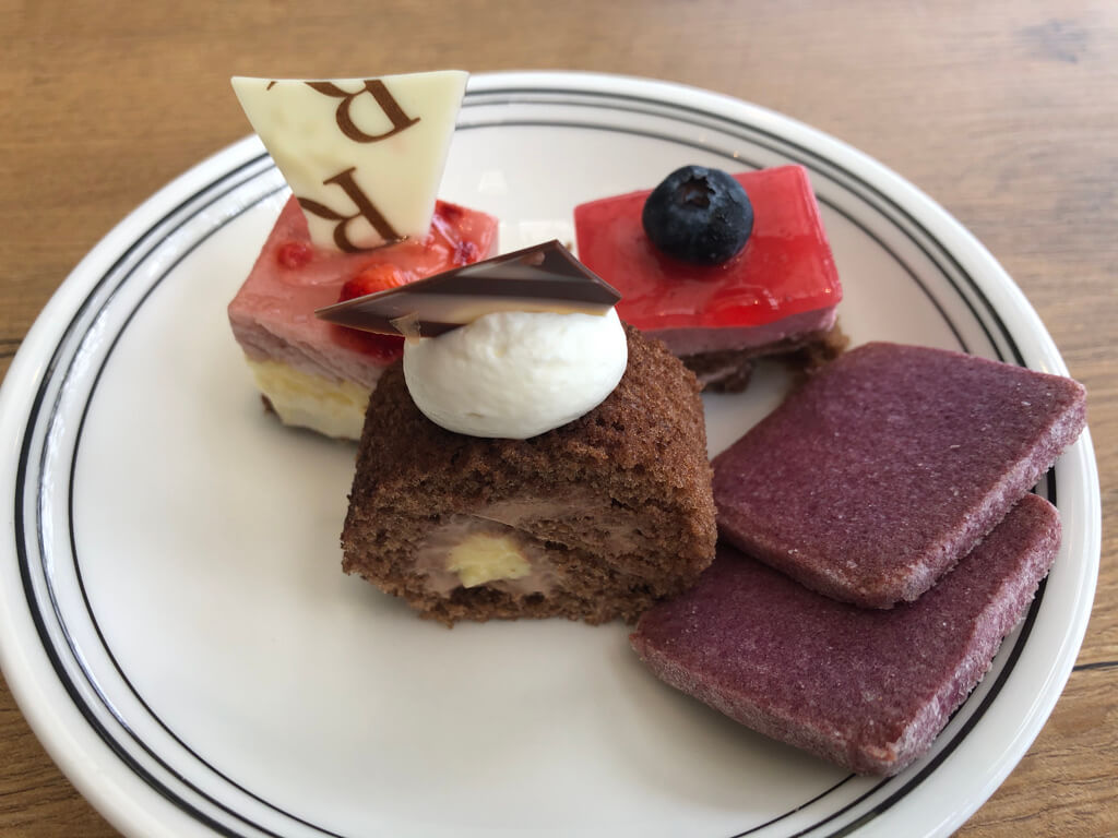 ルネッサンスリゾートオキナワ　クラブサビー宿泊記　朝食　ランチ　ディナー　周辺ご飯　セイルフィッシュカフェ