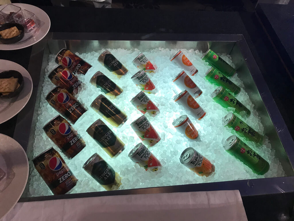 シェラトン都ホテル大阪　宿泊記　朝食　ラウンジ　プレミアムフロアデラックスツイン　