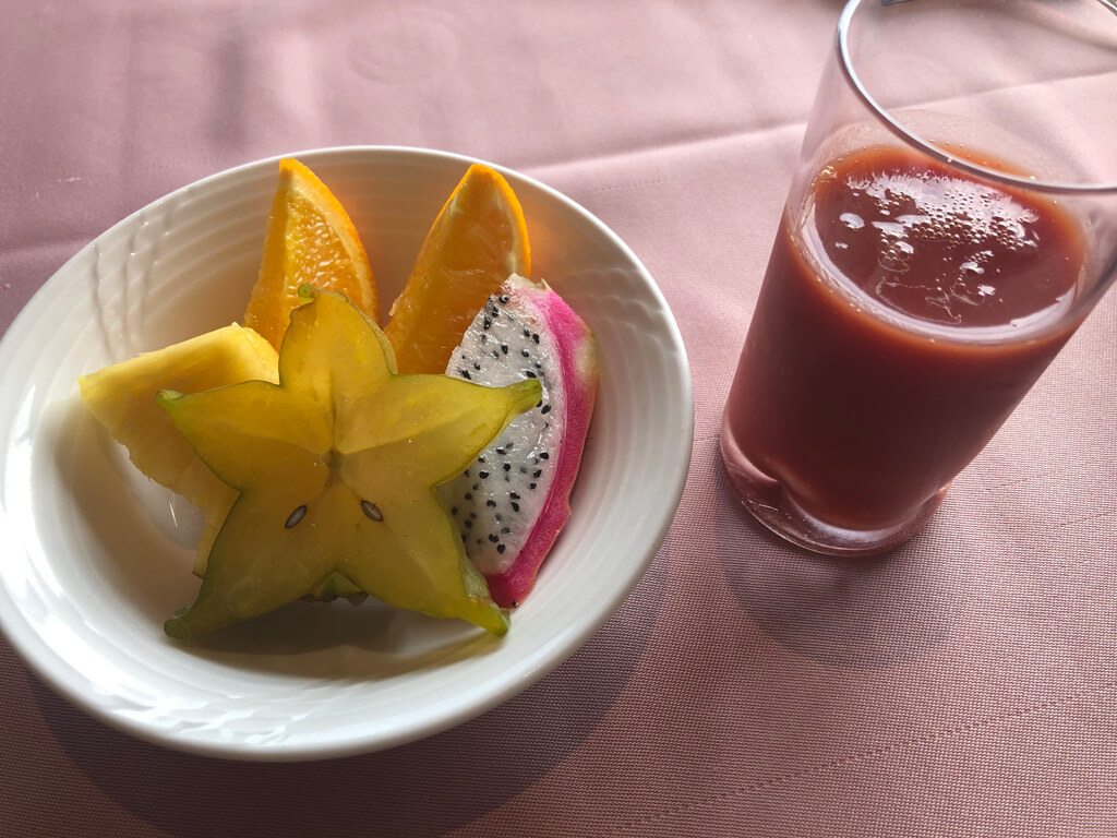 ルネッサンスリゾートオキナワ　クラブサビー宿泊記　朝食　ランチ　ディナー　周辺ご飯　フォーシーズン