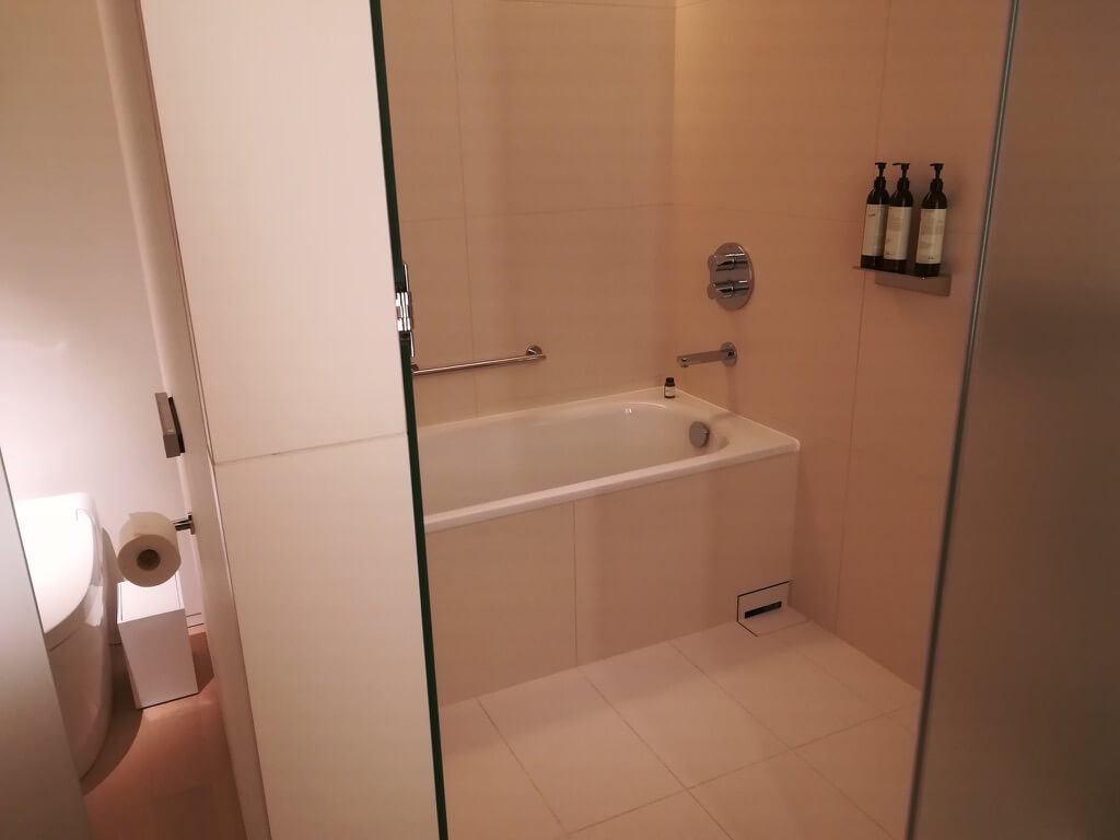 東京エディション虎ノ門　スイート　宿泊記　ブログ　アクセス　朝食　プール　ジム　マリオット特典　マリオットボンヴォイアメックス　紹介