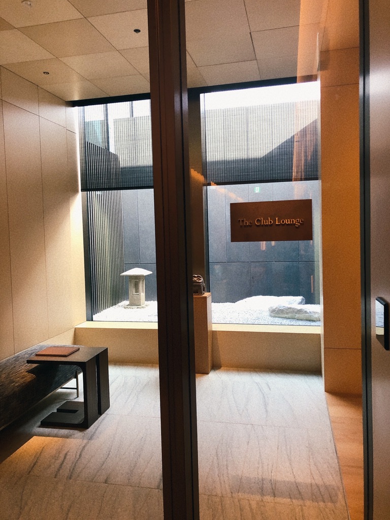 リッツカールトン福岡　クラブラウンジ　朝食　料金　アフタヌーンティ