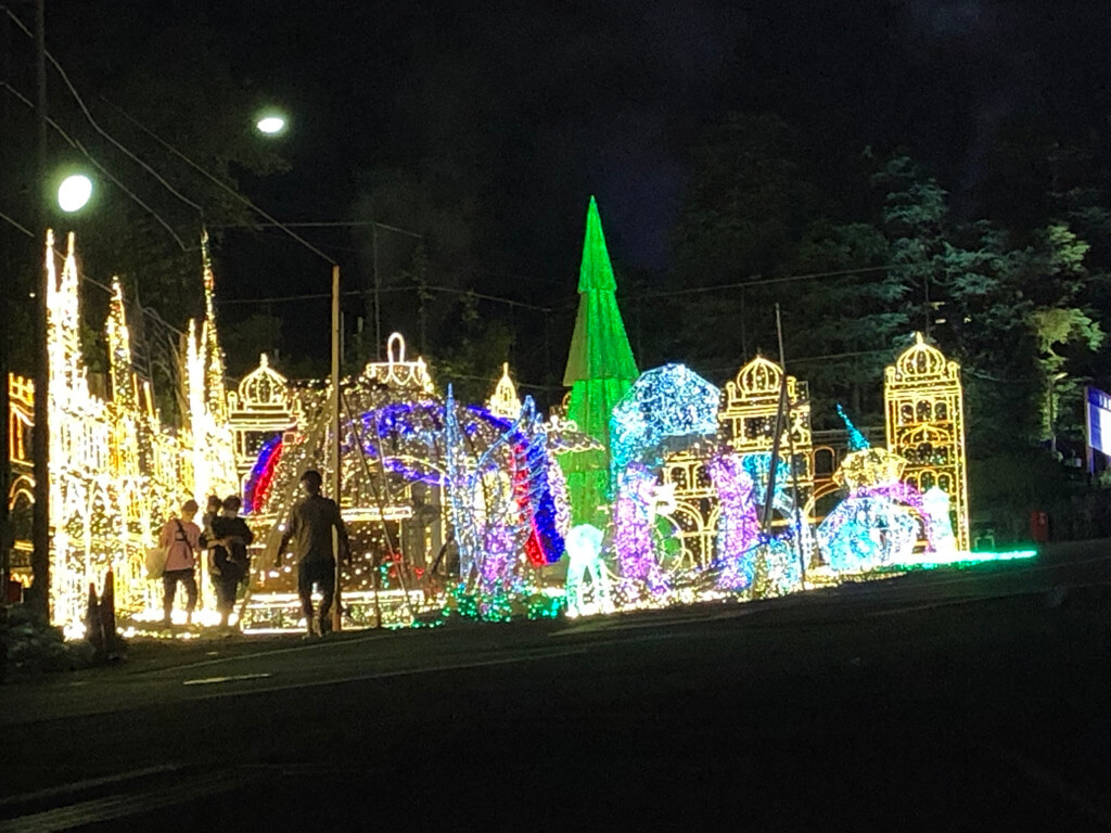 杉乃井ホテル　ブログ　宿泊記　朝食　夕食　バイキング　プール　温泉　アクアガーデン　コインランドリー　口コミ　大浴場　格安　激安　本館　イルミネーション