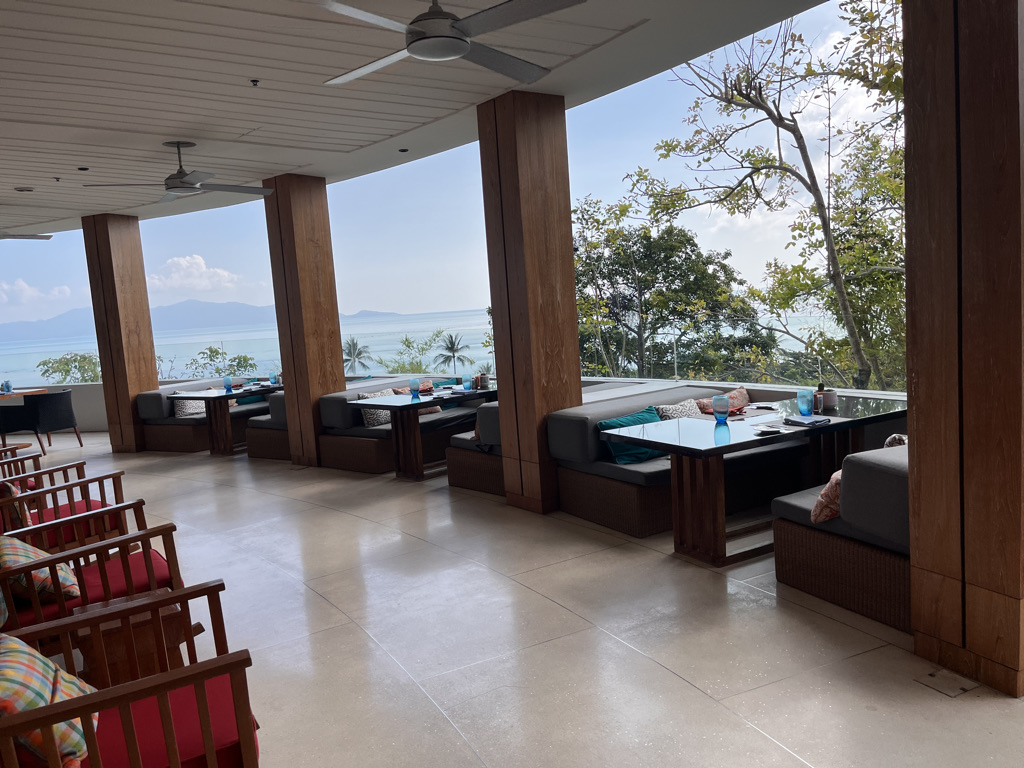 wコーサムイ　朝食　プラチナ特典