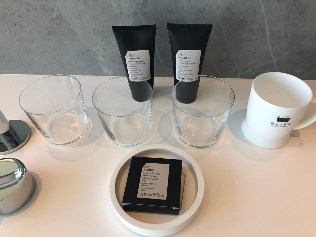 W大阪　マーベラススイート　子連れ　宿泊記 SPGアメックス紹介　朝食　プール　WETバー　サウナ　大浴場　フィットネスジム　駐車場　プラチナ特典　ルームサービス