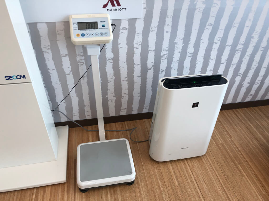 大阪マリオット都ホテル　ブログ　ジュニアスイート　子供添い寝無料　宿泊記　連休　格安　朝食　ラウンジ　あべのハルカス　プラチナ特典　　駐車場　マリオットボンヴォイアメックス紹介