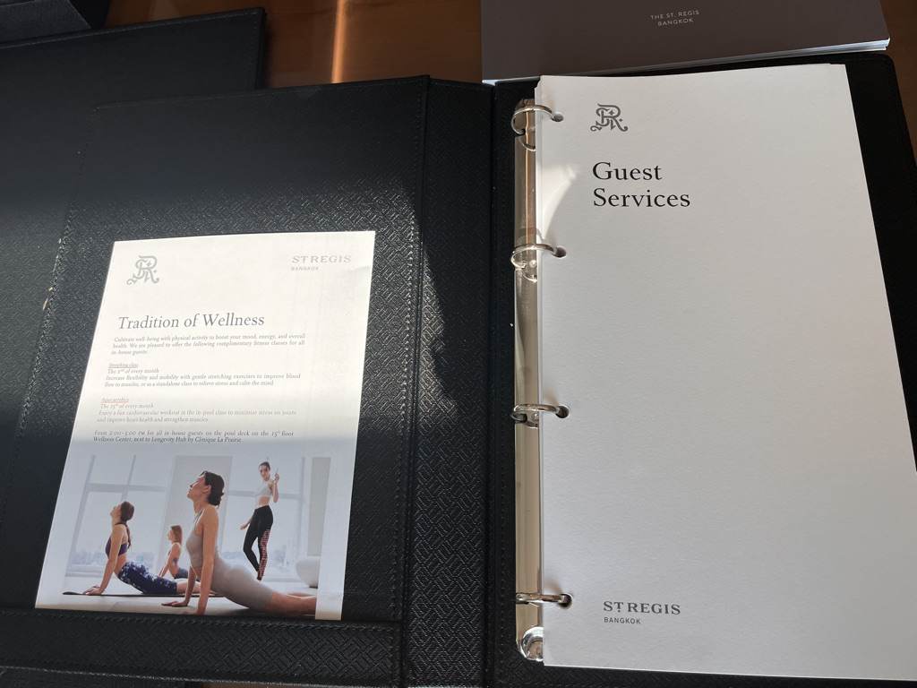 セントレジスバンコク　宿泊記　送迎　アクセス　朝食　プール　ジム　サウナ　子供添い寝年齢　マリオットボンヴォイアメックス　プラチナ特典