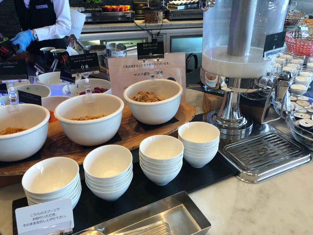 名古屋マリオットアソシアホテルデラックス　スイート　宿泊記　朝食　コンシェルジュ　ラウンジ　　フィットネスジム　プール　spgアメックス　紹介　プラチナ特典