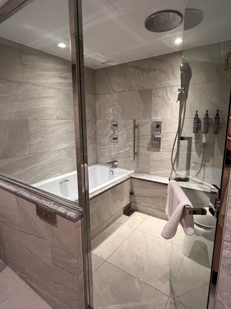 ウェスティン都ホテル京都　プラチナ　ブログ　子連れ　アップグレード　スイート　アクセス　無料バス