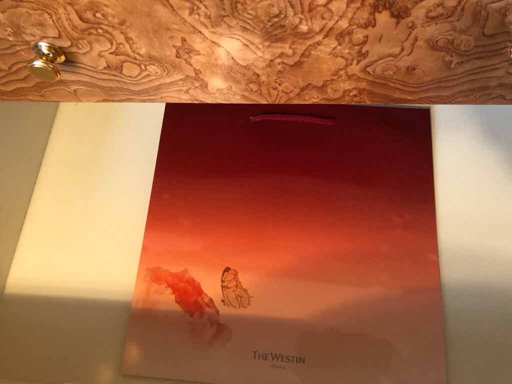 ウェスティン大阪　宿泊記　朝食　エグゼクティブラウンジ　アクセス　行き方　エグゼクティブキング　spgamex　プラチナ　特典