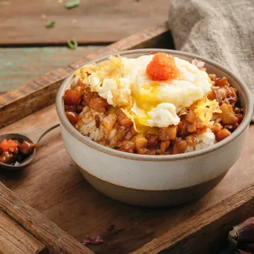 台湾　桃園国際空港　乗り継ぎ　シャワー　トランジットホテル　Wi-Fi　グルメ