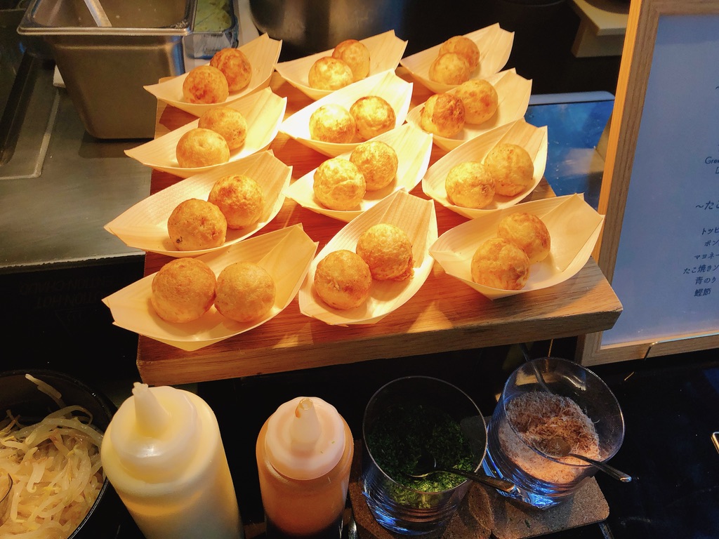 w大阪　朝食　値段　割引　時間　プラチナ特典　