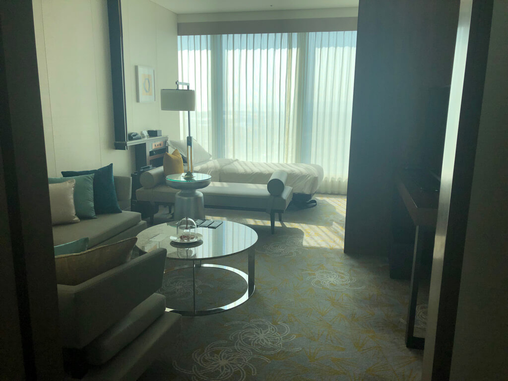 大阪マリオット都ホテル　ブログ　ジュニアスイート　子供添い寝無料　宿泊記　連休　格安　朝食　ラウンジ　あべのハルカス　プラチナ特典　　駐車場　マリオットボンヴォイアメックス紹介