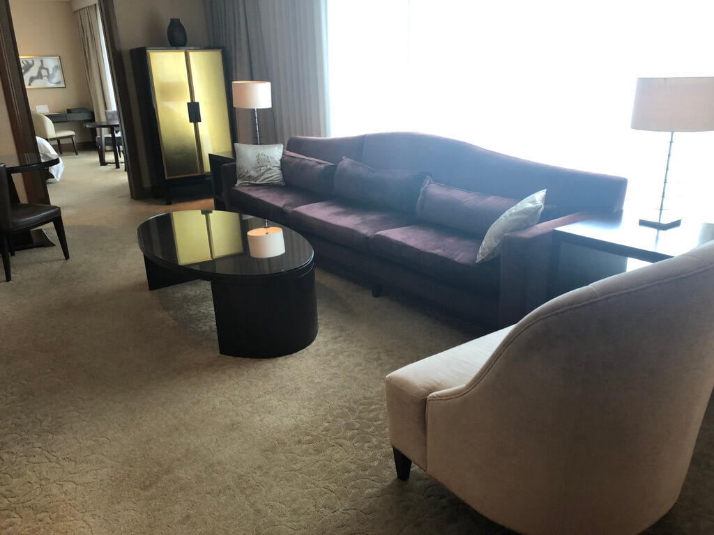 セントレジス大阪　ブログ　　宿泊記　子供添い寝　朝食　アクセス　駐車場　タイタニックオムレツ　プラチナ特典　バトラーサービス　マリオットボンヴォイアメックス　紹介　アメニティ