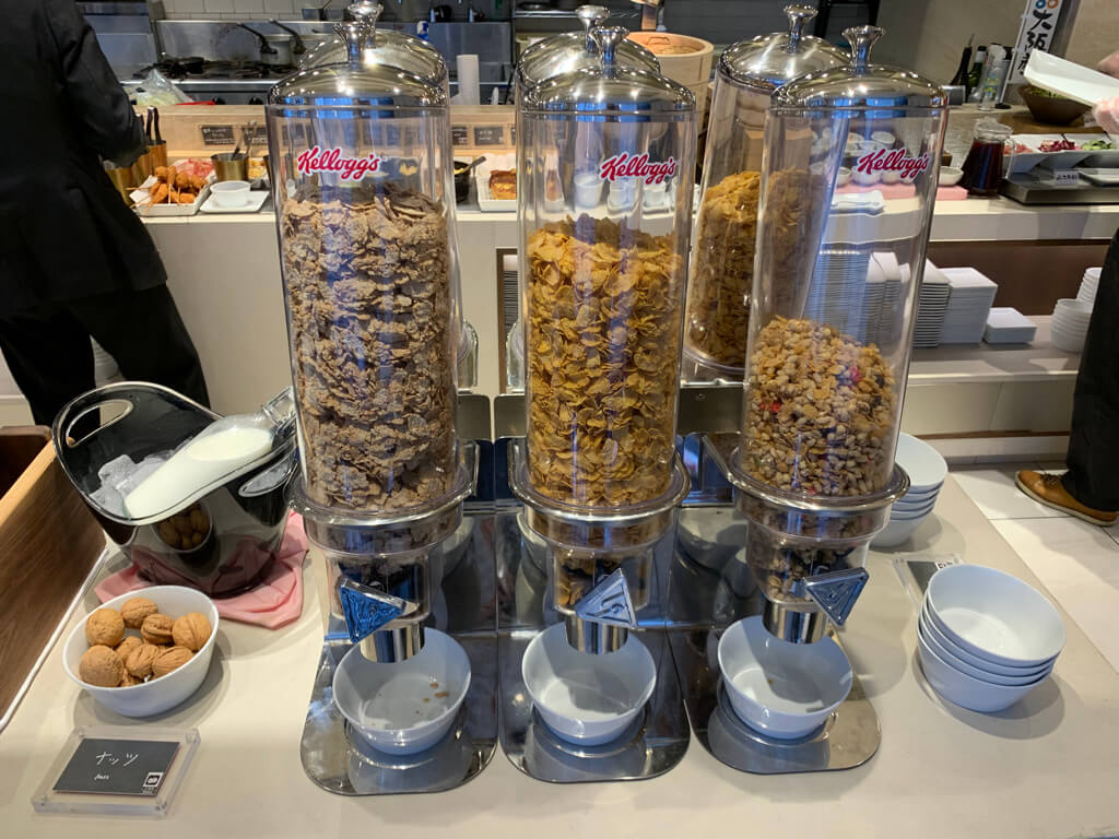 コートヤード・バイ・マリオット大阪本町　宿泊記　朝食　ハッピーアワー　カクテルタイム　アップグレード　プラチナ特典　エコキャンペーン　SPGアメックス　紹介