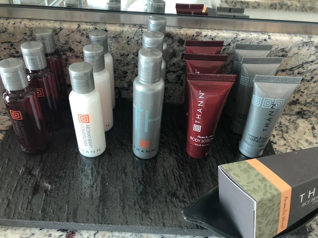 大阪マリオット都ホテル　ブログ　ジュニアスイート　子供添い寝無料　宿泊記　連休　格安　朝食　ラウンジ　あべのハルカス　プラチナ特典　　駐車場　マリオットボンヴォイアメックス紹介