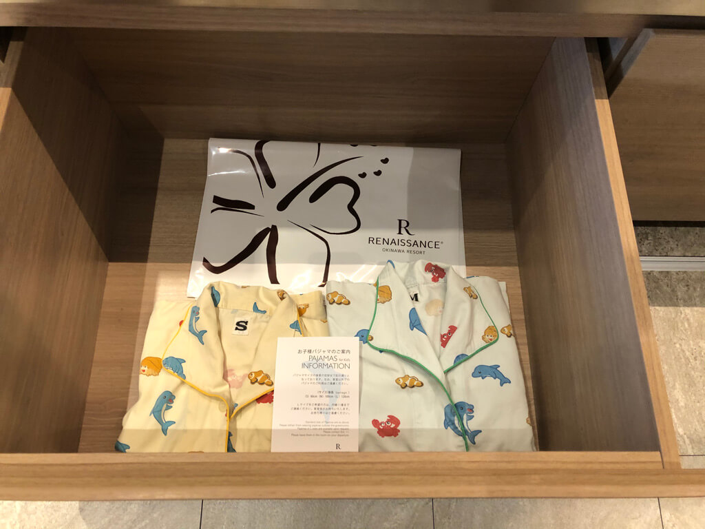 ルネッサンスリゾートオキナワ　子連れ　宿泊記　クラブサビー　デラックスツイン