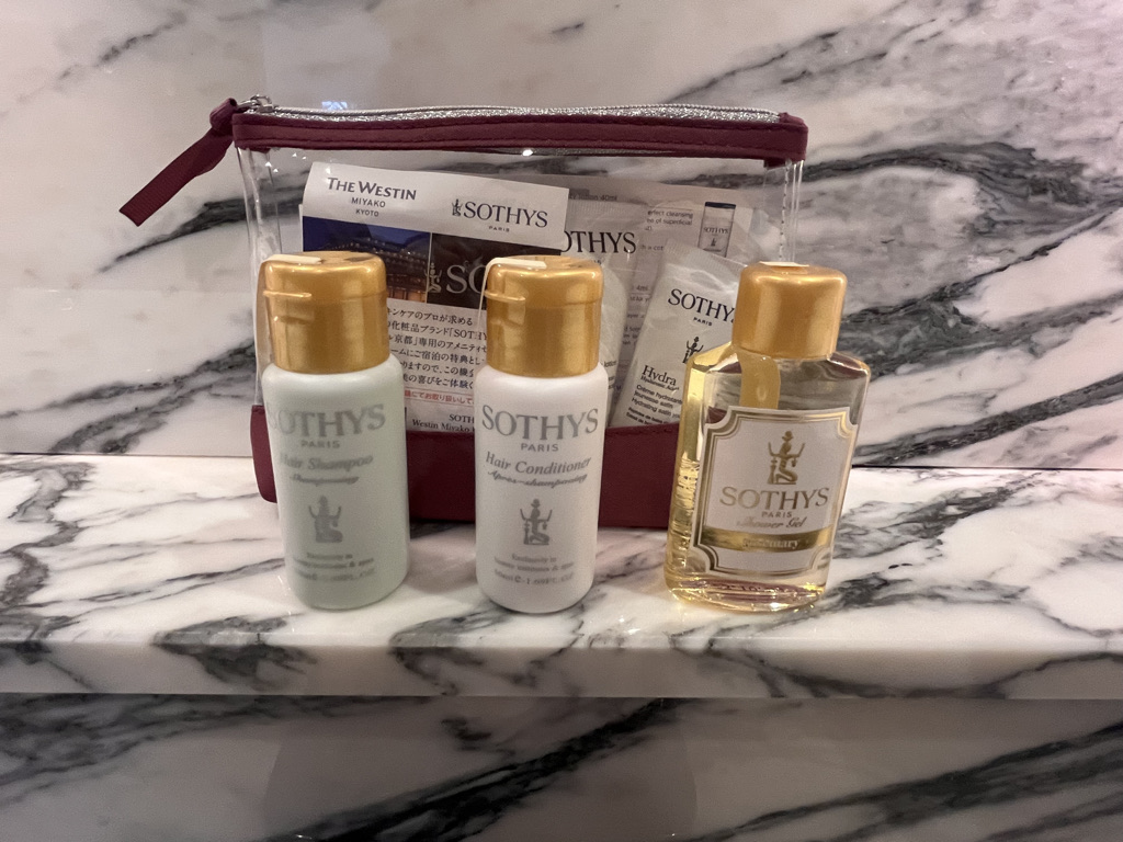 ウェスティン都ホテル京都　プラチナ　ブログ　子連れ　アップグレード　スイート　アクセス　無料バス