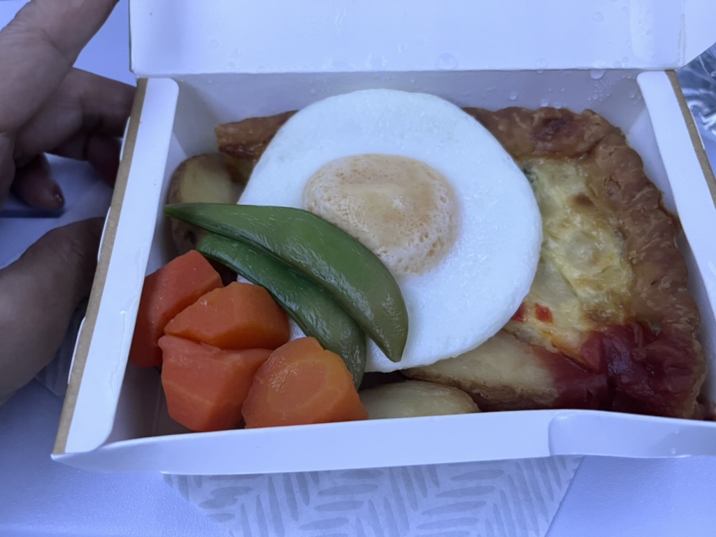 フィンエア　ay80便　評判　最悪　セントレア　プライオリティパス　ラウンジ