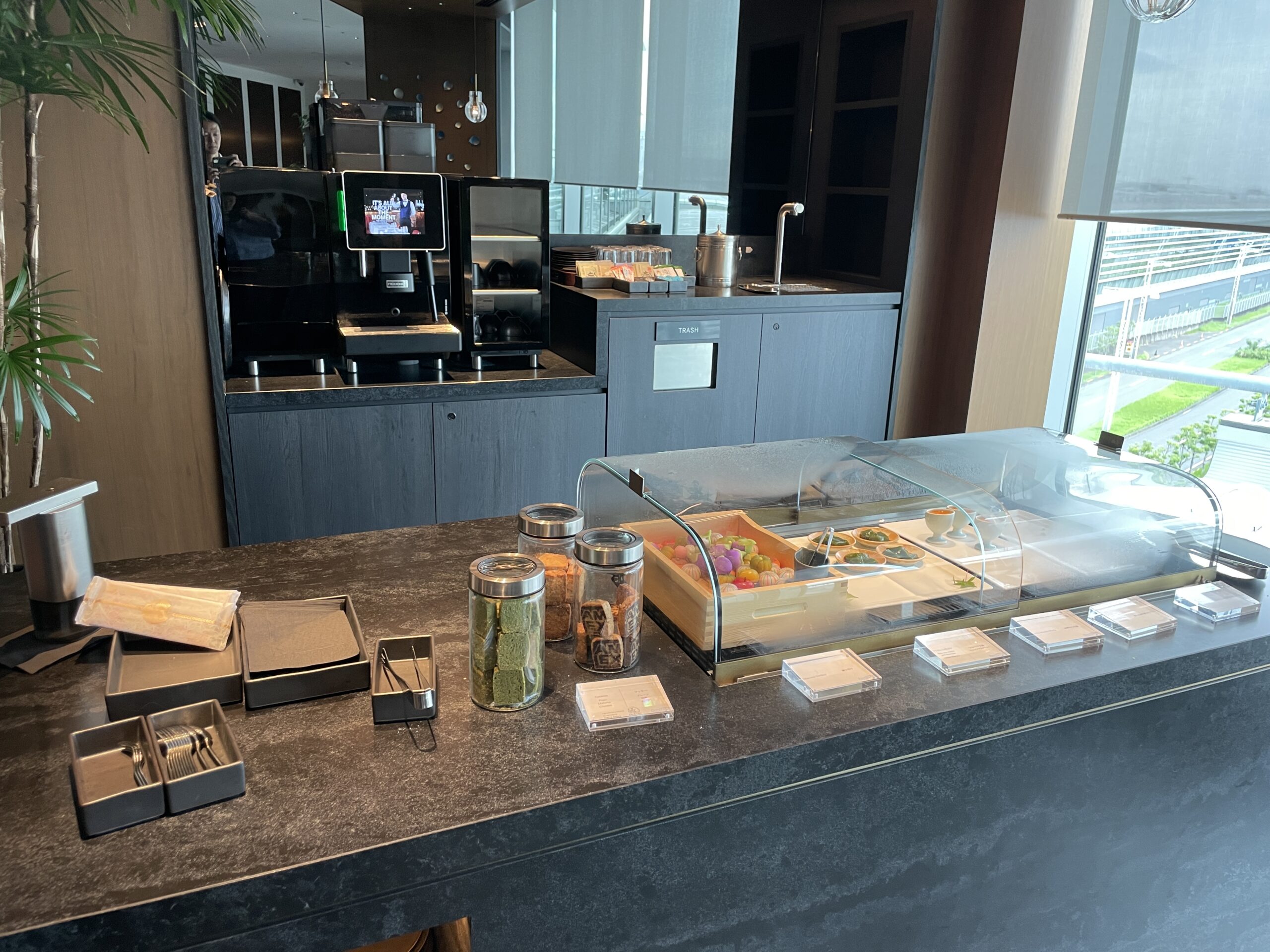 羽田空港　センチュリオンラウンジ