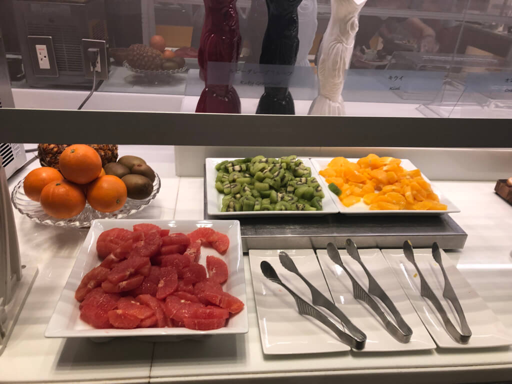 大阪マリオット都ホテル　ブログ　ジュニアスイート　子供添い寝無料　宿泊記　連休　格安　朝食　ラウンジ　あべのハルカス　プラチナ特典　　駐車場　マリオットボンヴォイアメックス紹介