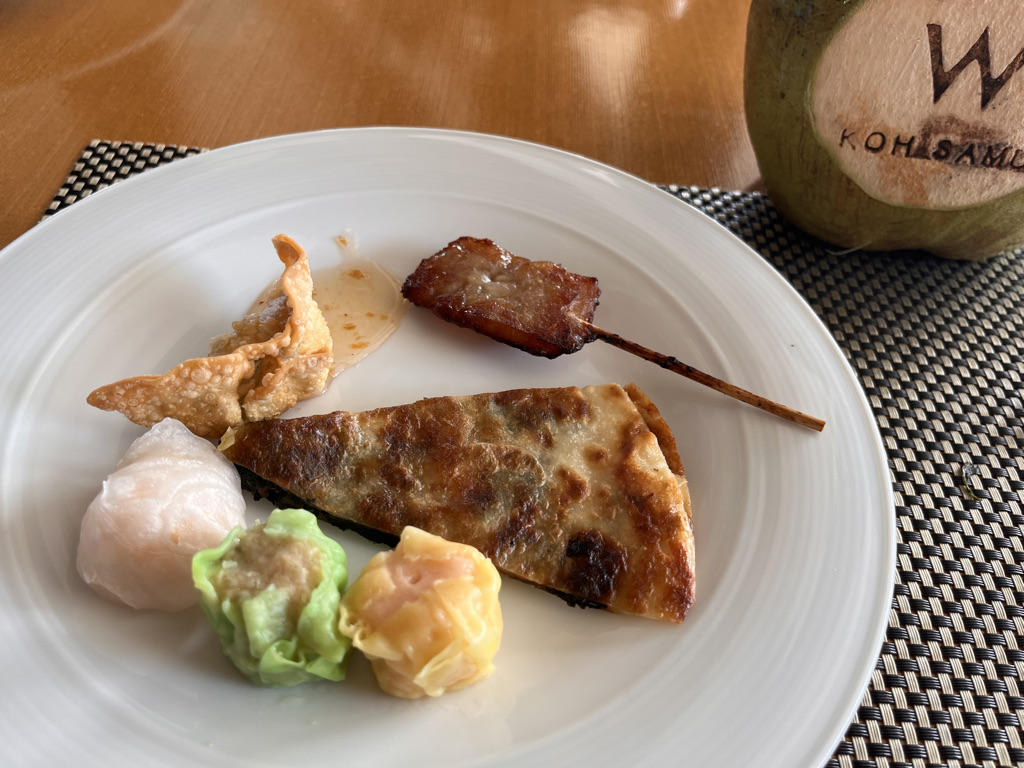 wコーサムイ　朝食　プラチナ特典