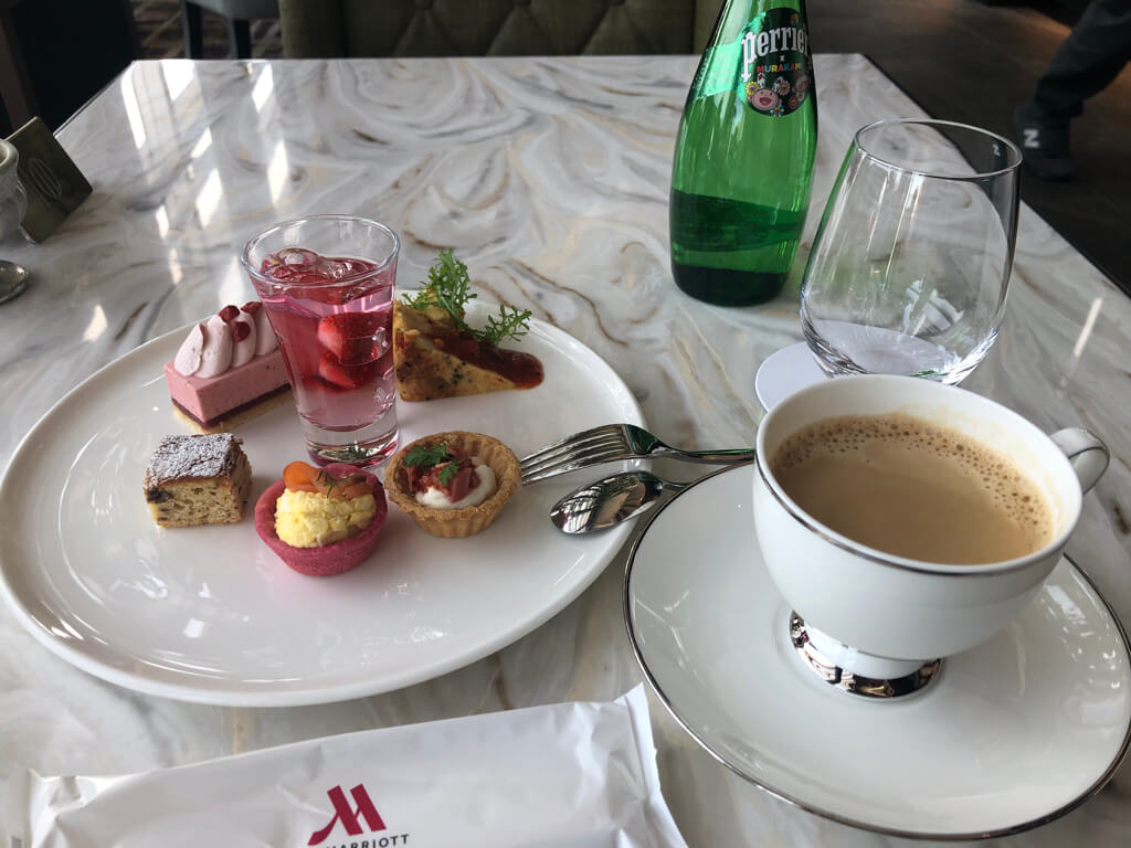 名古屋マリオットアソシアホテルデラックス　スイート　宿泊記　朝食　コンシェルジュ　ラウンジ　　フィットネスジム　プール