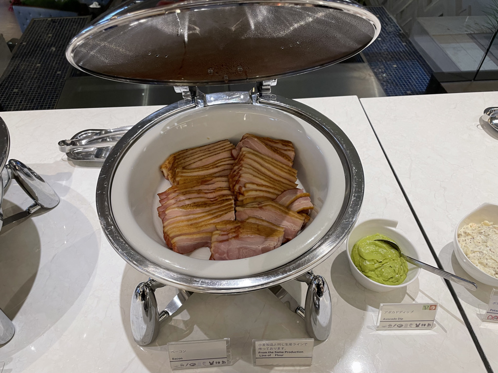 シェラトングランデ東京ベイ　朝食　値段　おすすめ　口コミ　　ガレリアカフェ　グランカフェ　トスティーナ　マリオットボンヴォイアメックス紹介