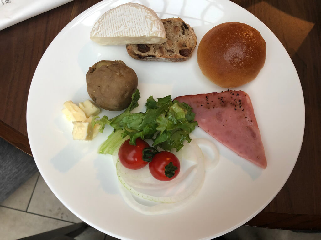 ウェスティンルスツ子連れ宿泊記☆遊び尽くせるコンプリホテルで札幌、積丹、余市観光にも重宝!5連泊で超お得になる方法とは? 188 ウェスティンルスツ 宿泊記 ブログ 子連れ添い寝無料 朝食 ラウンジ アクティビティ 花火 マリオットボンヴォイアメックス紹介 プラチナ特典 温泉