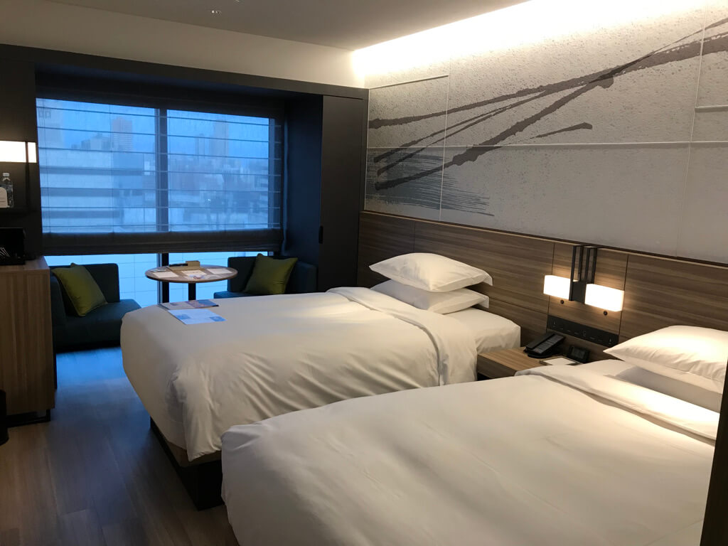 コートヤード・バイ・マリオット大阪本町　宿泊記　朝食　ハッピーアワー　カクテルタイム　アップグレード　プラチナ特典　エコサービス　SPGアメックス　紹介