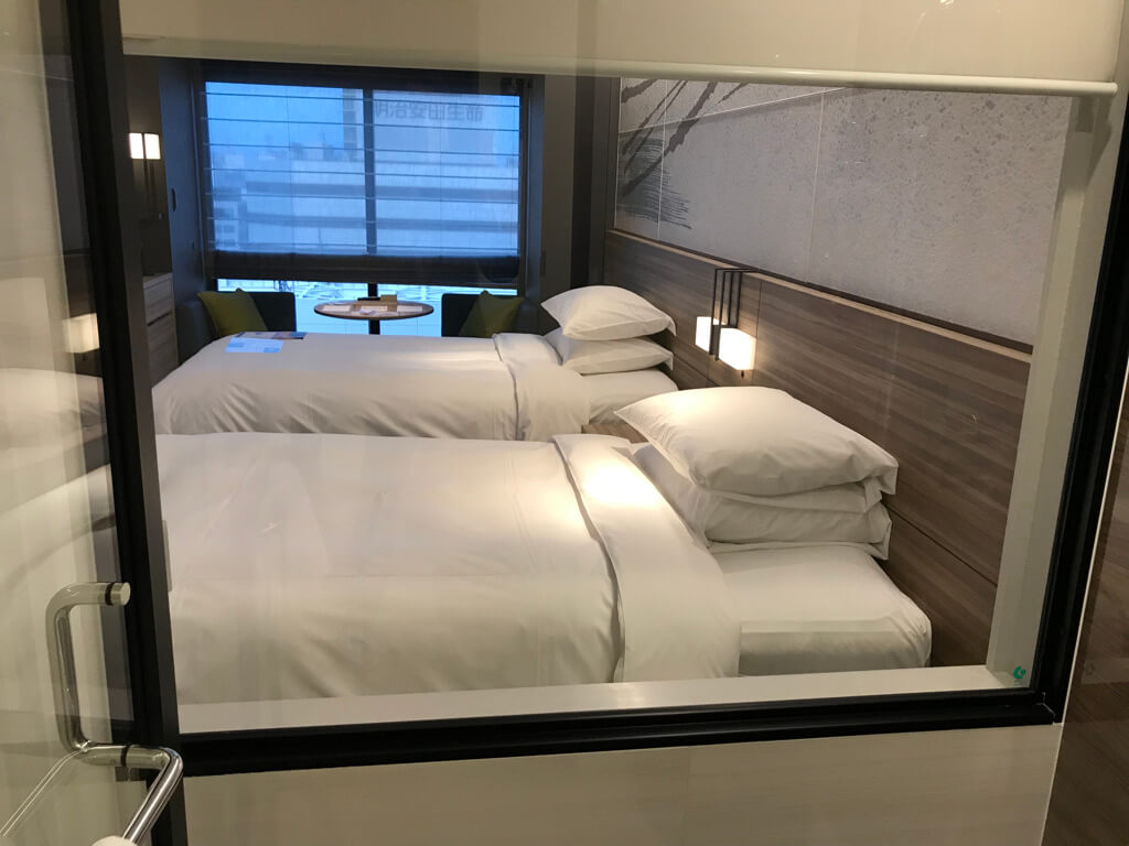 コートヤード・バイ・マリオット大阪本町　宿泊記　朝食　ハッピーアワー　カクテルタイム　アップグレード　プラチナ特典　エコサービス　SPGアメックス　紹介