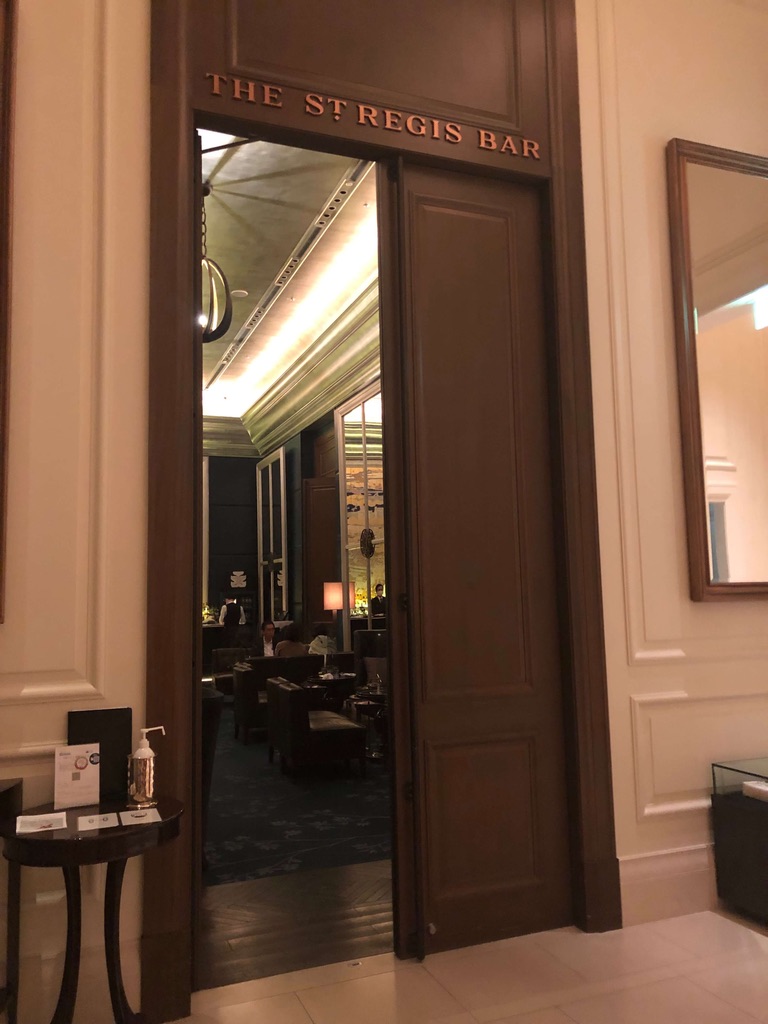 セントレジス大阪　ブログ　　宿泊記　子供添い寝　朝食　アクセス　駐車場　タイタニックオムレツ　プラチナ特典　バトラーサービス　マリオットボンヴォイアメックス　紹介　アメニティ