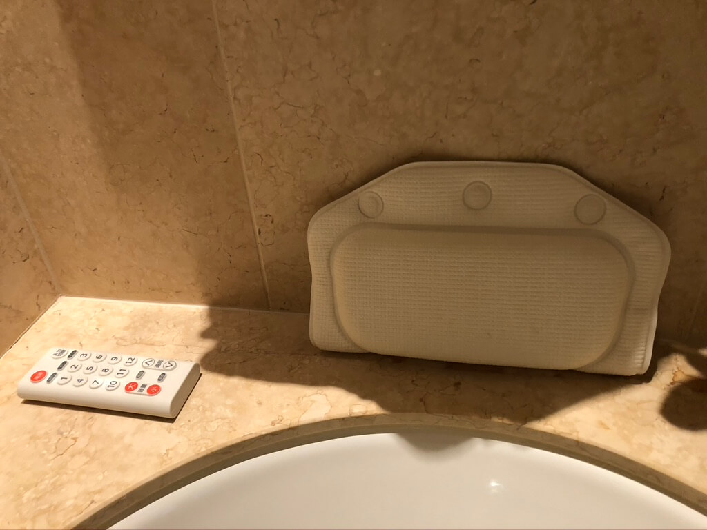 セントレジス大阪　グランドデラックススイート　宿泊記　バトラー　サービス　spgamex プラチナ特典　フィットネスジム　コロナ感染対策　COVID-19 GoTo　トラベルクーポン　GoToトラベル割引　地域共通クーポン　セントレジスバー