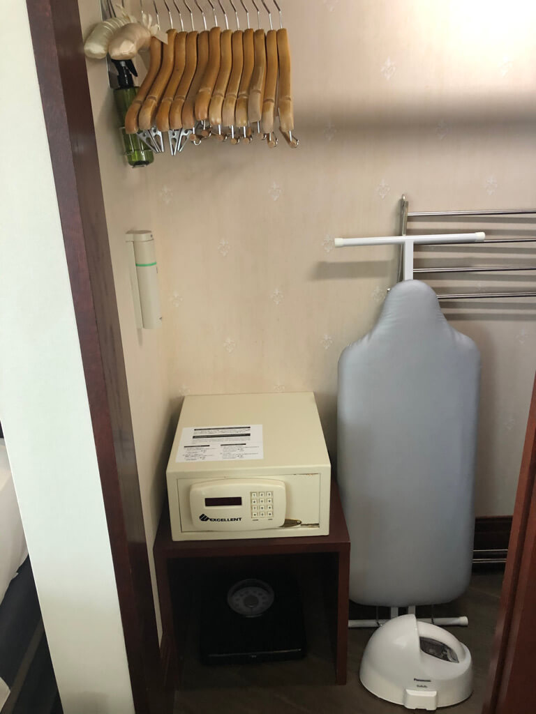 沖縄マリオット 宿泊記 パノラマオーシャンスイートプレミアム 部屋 館内施設 格安宿泊　プラチナ特典 SPGアメックス紹介　ジム　プール　スパ