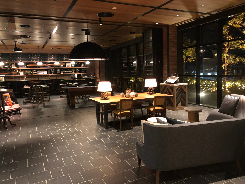 フォーポイントバイシェラトン名古屋中部国際空港　宿泊記　ブログ　プラチナ特典　朝食　駐車場　マリオットボンヴォイアメックス　紹介