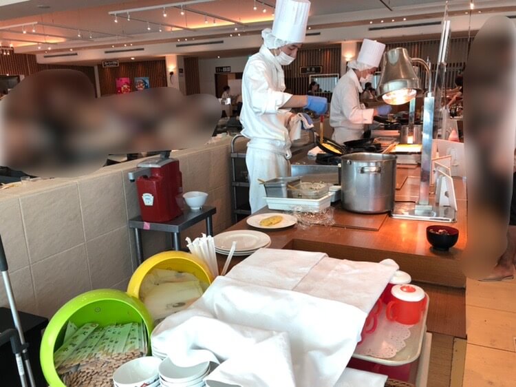 杉乃井ホテル　ブログ　宿泊記　朝食　夕食　バイキング　プール　温泉　アクアガーデン　コインランドリー　口コミ　大浴場　格安　激安　本館