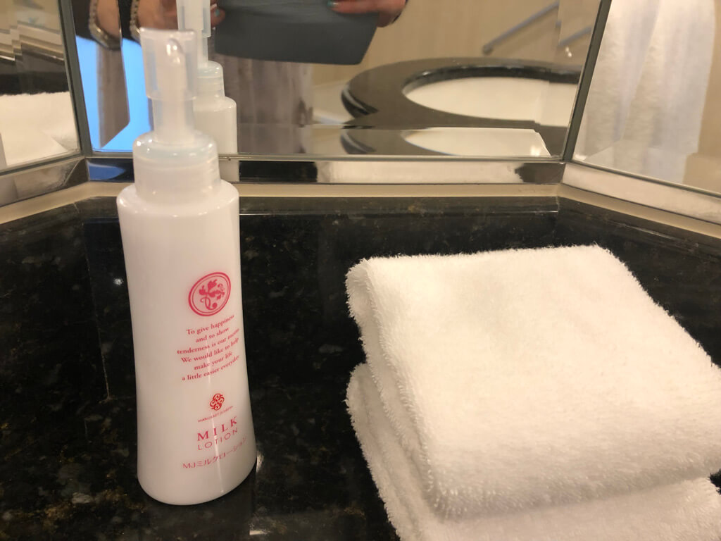 名古屋マリオットアソシアホテル　デラックスダブル　スタンダードダブル　子連れ　宿泊記　朝食　エリートラウンジ　　フィットネスジム　プール　SPGアメックス　紹介　プラチナ特典　ゴールド特典