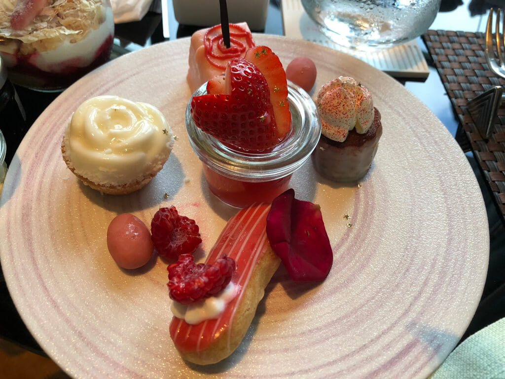 プリンスギャラリー紀尾井町　宿泊記　朝食　ジム　プール　温浴施設　プラチナ特典　SPGアメックス紹介　アフタヌーンティ