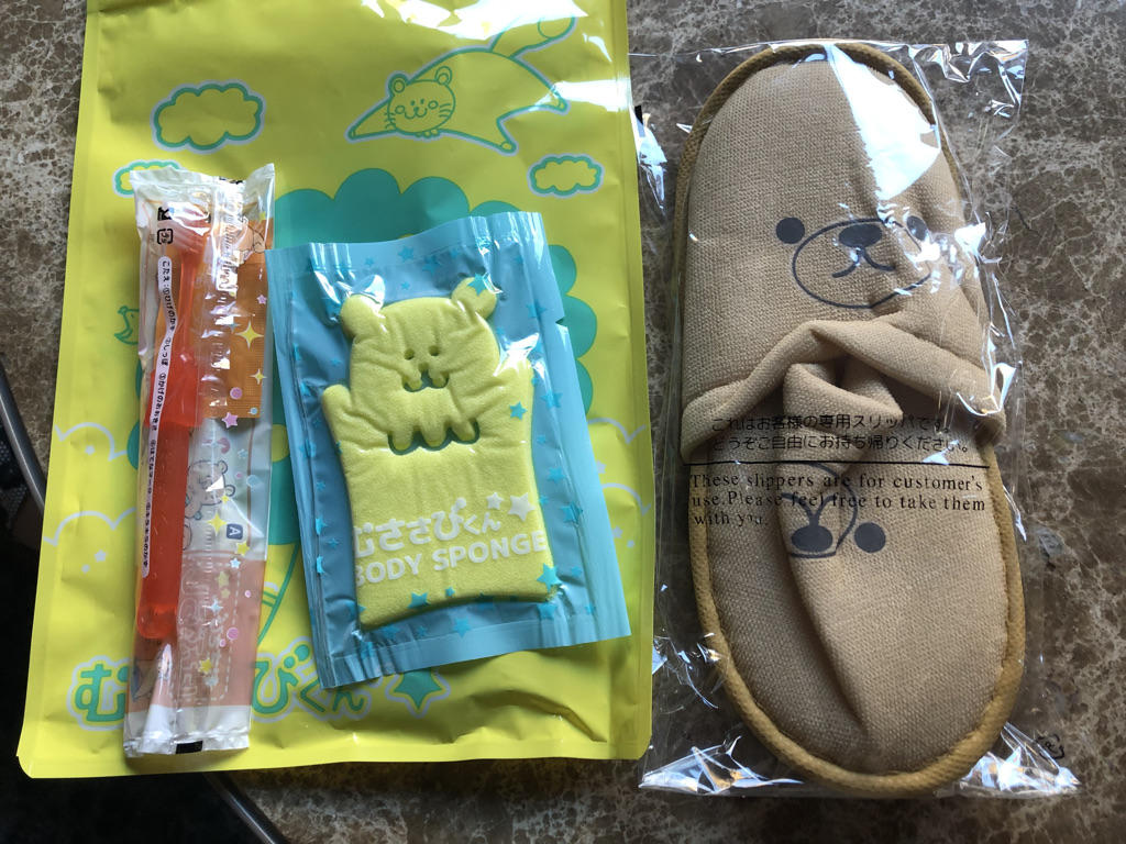 ウェスティン都ホテル京都　子連れ　宿泊記　ブログ　2ベッドルームスイート 1キングベッド＆2シングルベッド　子供添い寝　ジム　プール　温泉　朝食　クラブラウンジ　spgアメックス紹介　プラチナ特典　アメニティ