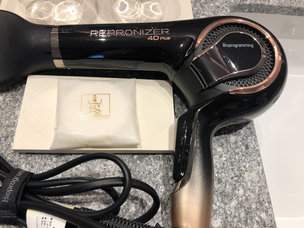 ウェスティン都ホテル京都　子連れ　宿泊記　ブログ　2ベッドルームスイート 1キングベッド＆2シングルベッド　子供添い寝　ジム　プール　温泉　朝食　クラブラウンジ　spgアメックス紹介　プラチナ特典　アメニティ