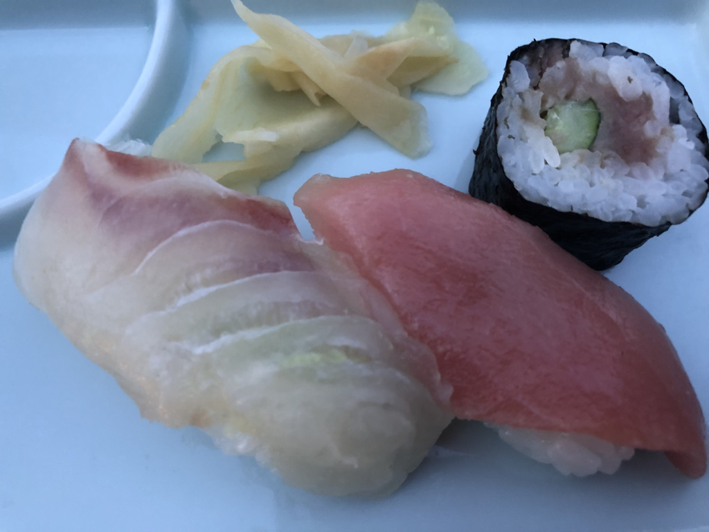 杉乃井ホテル　ブログ　宿泊記　朝食　夕食　バイキング　プール　温泉　アクアガーデン　コインランドリー　口コミ　大浴場　格安　激安　本館