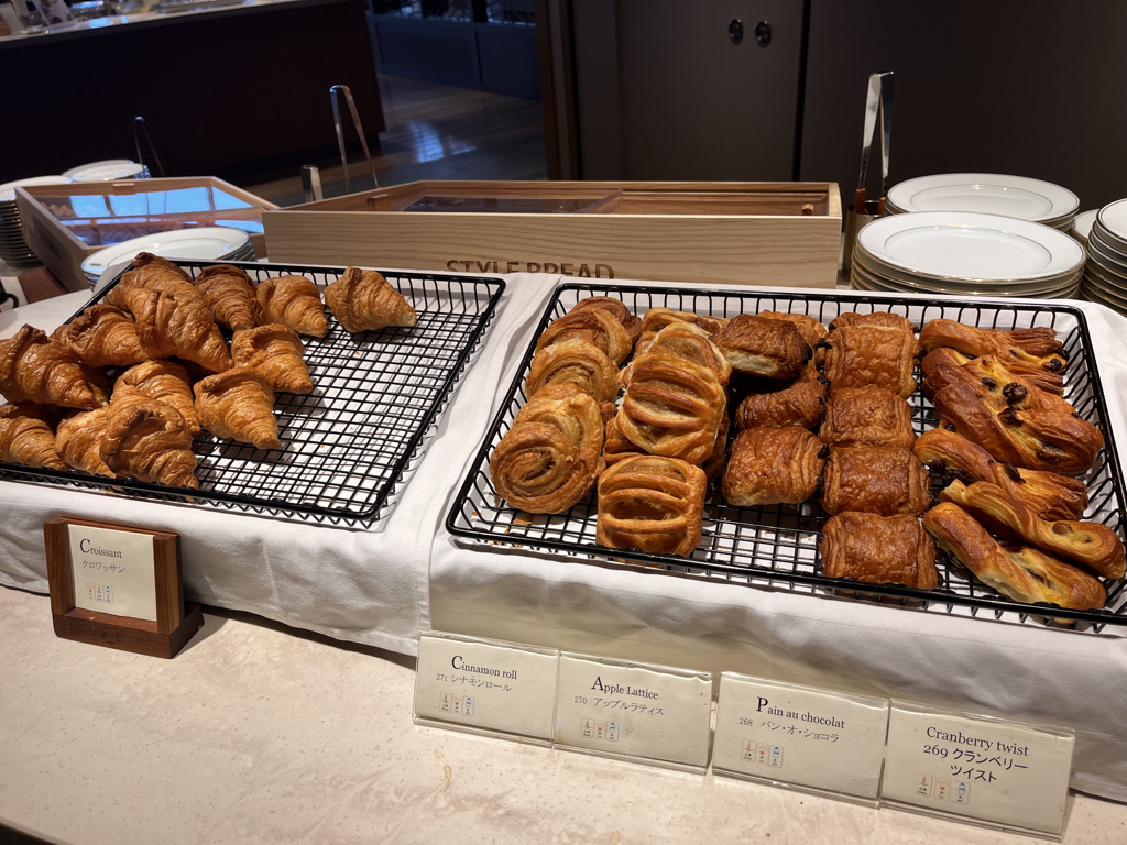 FC5A155F 3AAA 47A4 837E C70F0A5EE4AC 1 105 c