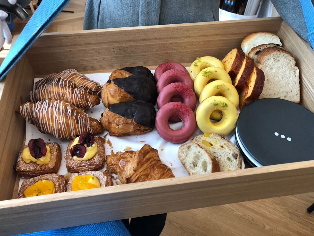 W大阪　マーベラススイート　子連れ　宿泊記 SPGアメックス紹介　朝食　プール　WETバー　サウナ　大浴場　フィットネスジム　駐車場　プラチナ特典　ルームサービス