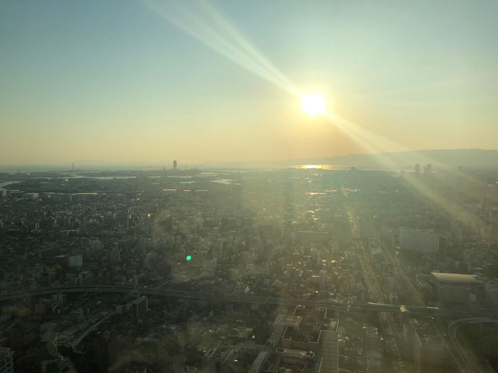 大阪マリオット都ホテル　ブログ　ジュニアスイート　子供添い寝無料　宿泊記　連休　格安　朝食　ラウンジ　あべのハルカス　プラチナ特典　　駐車場　マリオットボンヴォイアメックス紹介