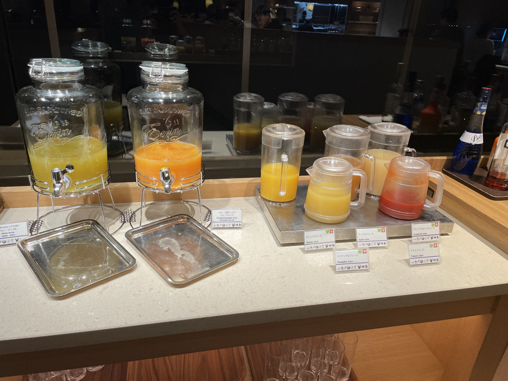 シェラトングランデ東京ベイ☆クラブラウンジのカクテルタイムがディナービュッフェすぎて美味しく腹パン 8 シェラトングランデ東京ベイ クラブラウンジ カクテルタイム
